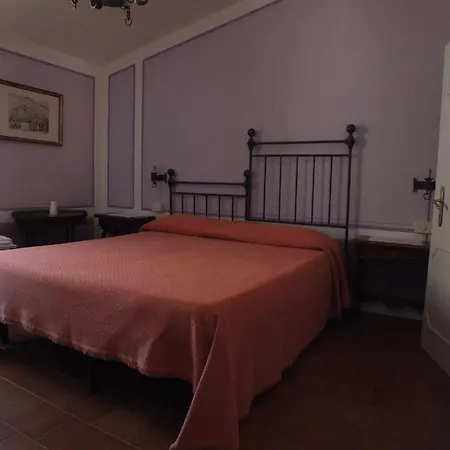 Locanda Laudomia Bed & Breakfast *